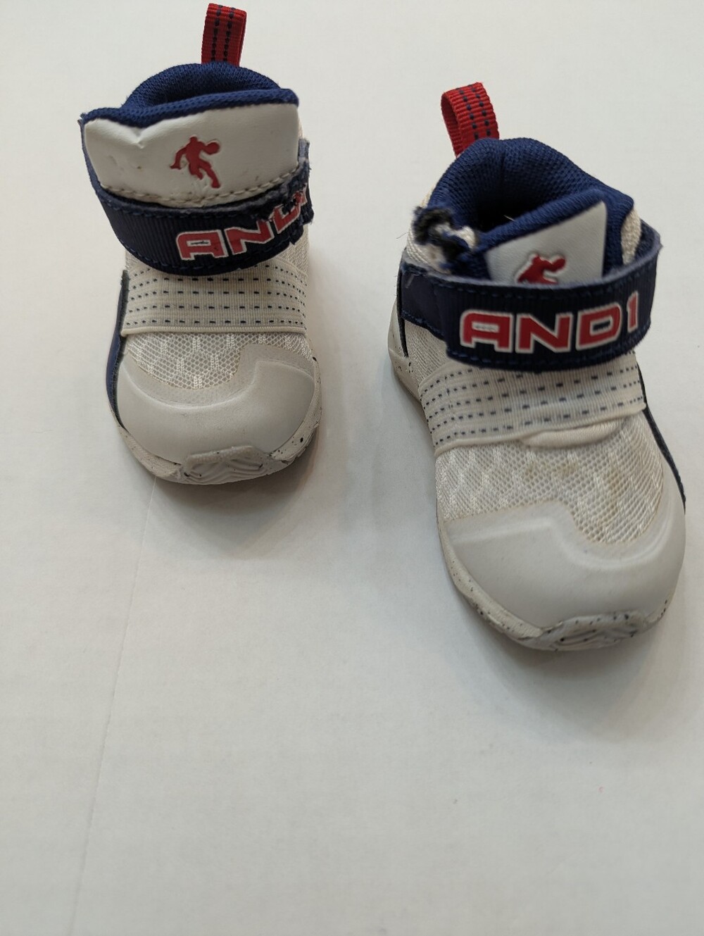 And1 White, Navy and Red Kids Hook-and-Loop Sneakers Size 2